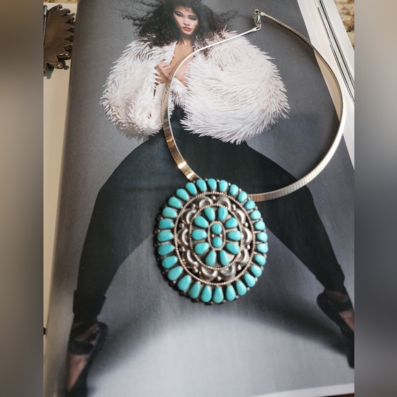 Turquoise and Silver Circular Brooch NATIVE MADE - Picture 9 of 17